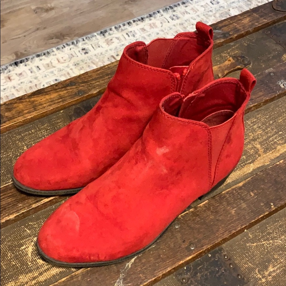 Red boots
